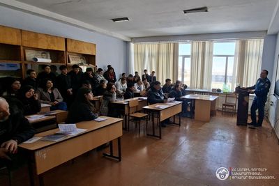 Անվտանգ համայնք. փրկարարական ծառայողները Գեղարքունիքի մարզում անցկացրել են զրույց-քննարկում և գործնական վարժանք