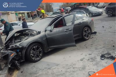 Բախվել են ավտոմեքենաներ․ կան տուժածներ