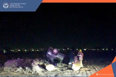 Автомобиль перевернулся: есть пострадавший