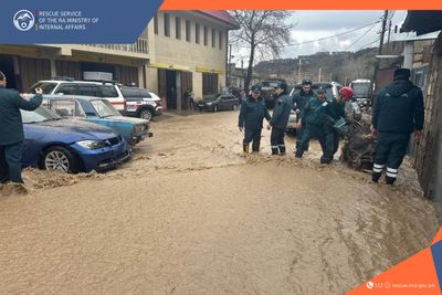 No river flooding in Kapan town, heavy rainfall causes mudflow barrier collapse: rescuers carry out necessary operations