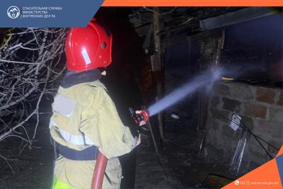 Пожар на крыше пекарни