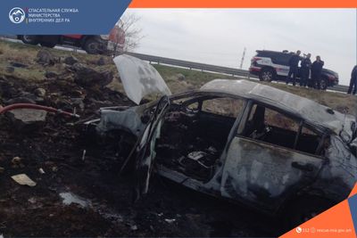 Сгорел автомобиль: есть пострадавшие